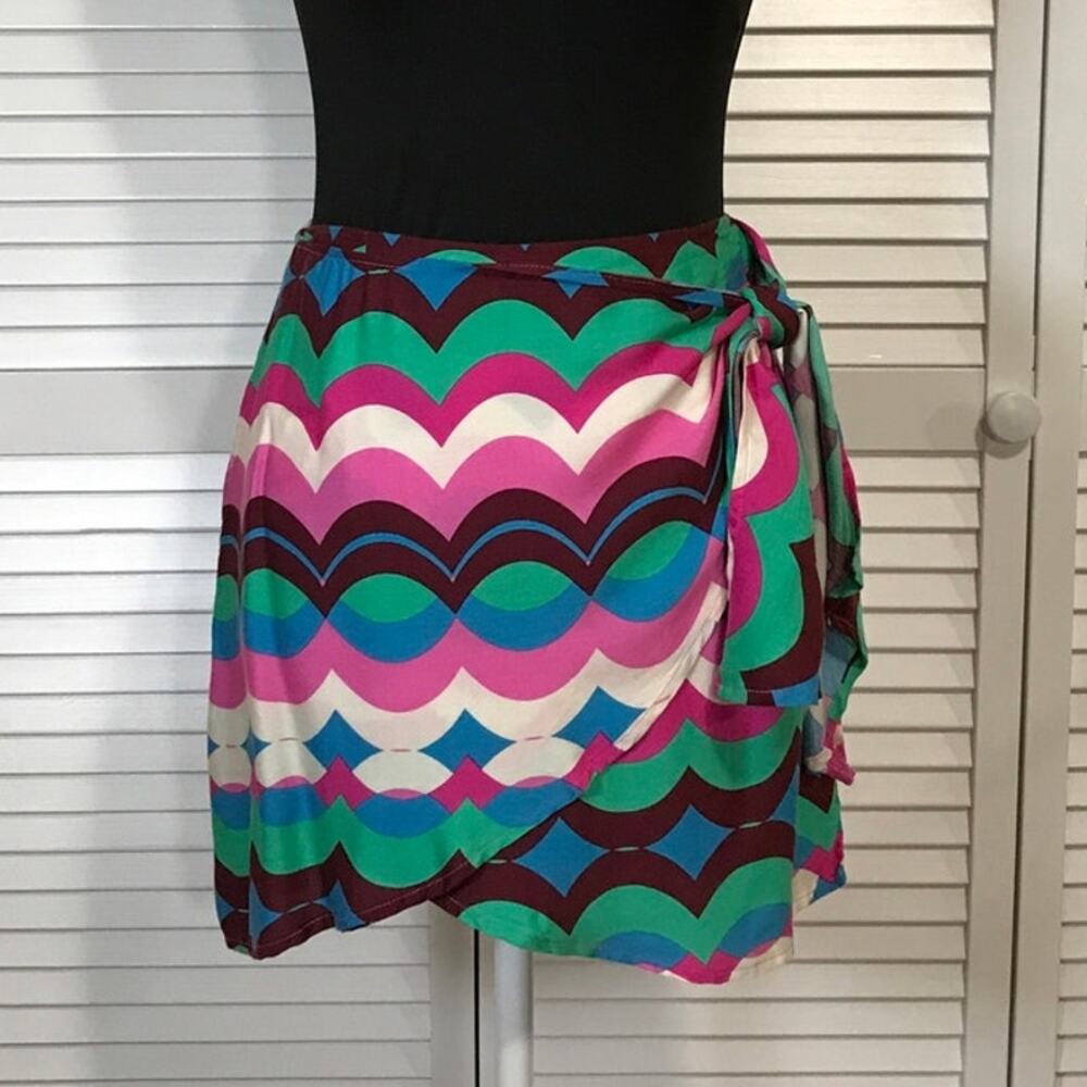 NWT Olivaceous Retro Mod Summer High Waist Geo Print Front Tie Wrap Mini Skirt S